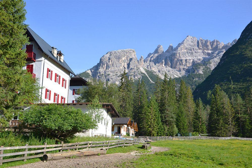 Hotel Croda Rossa Carbonin Extérieur photo