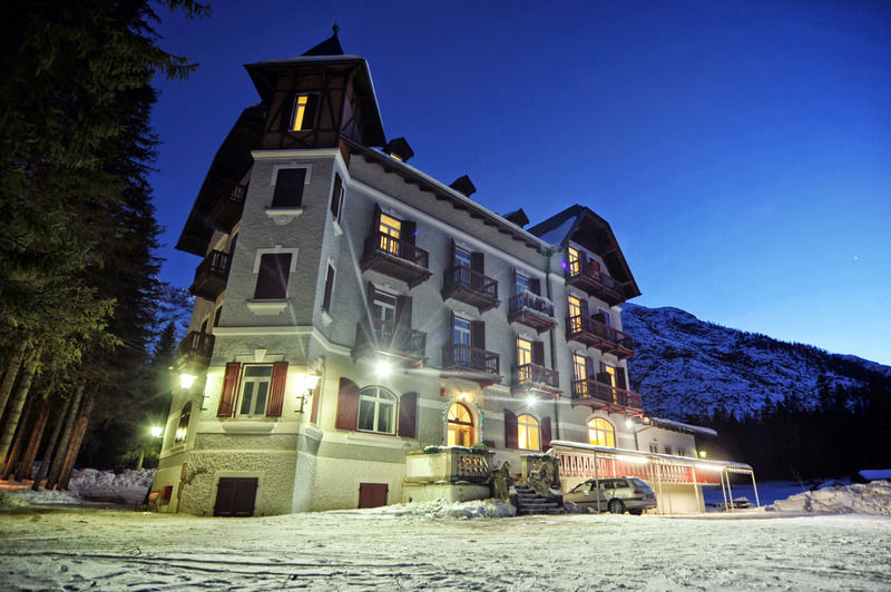 Hotel Croda Rossa Carbonin Extérieur photo