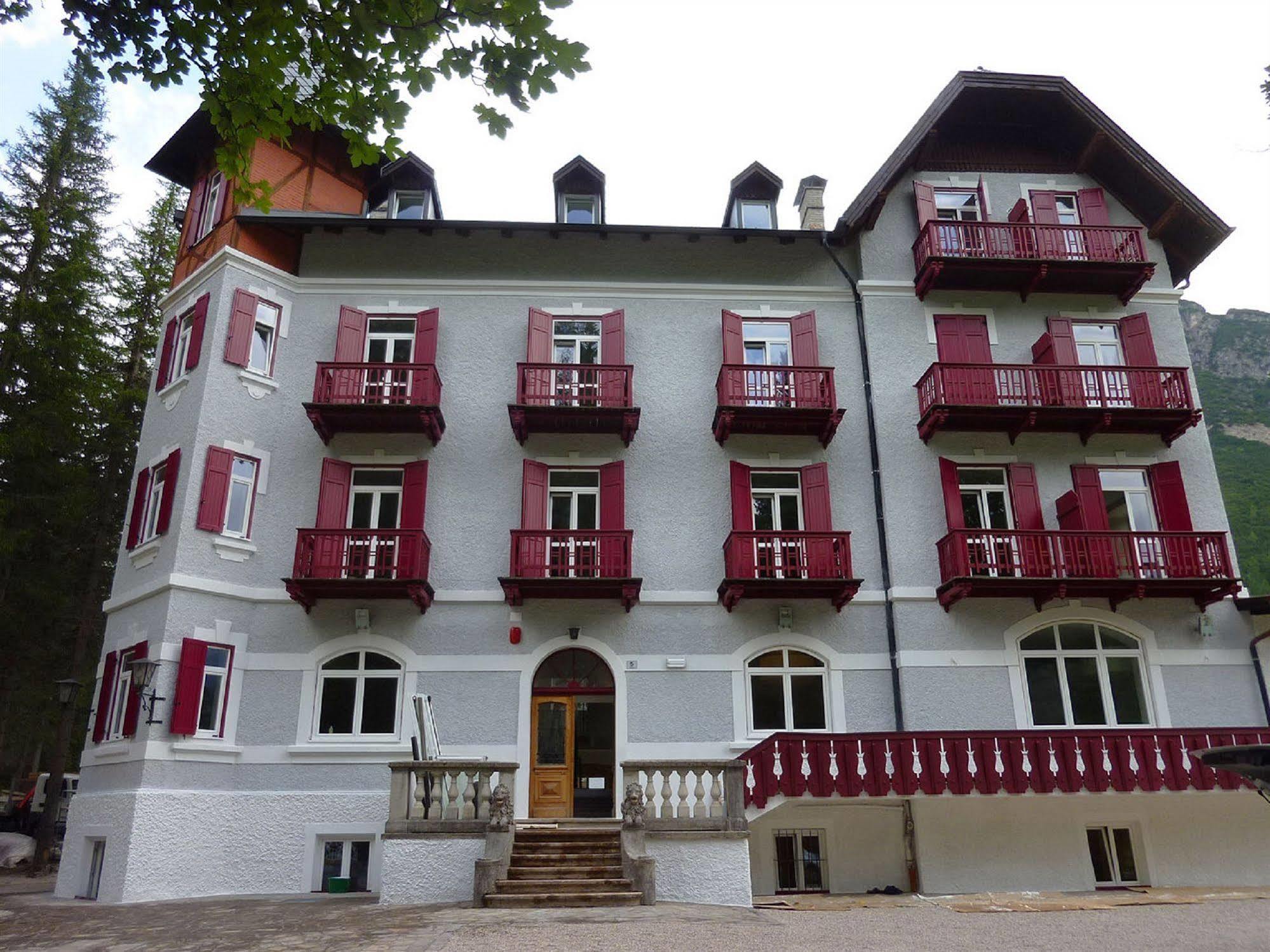 Hotel Croda Rossa Carbonin Extérieur photo