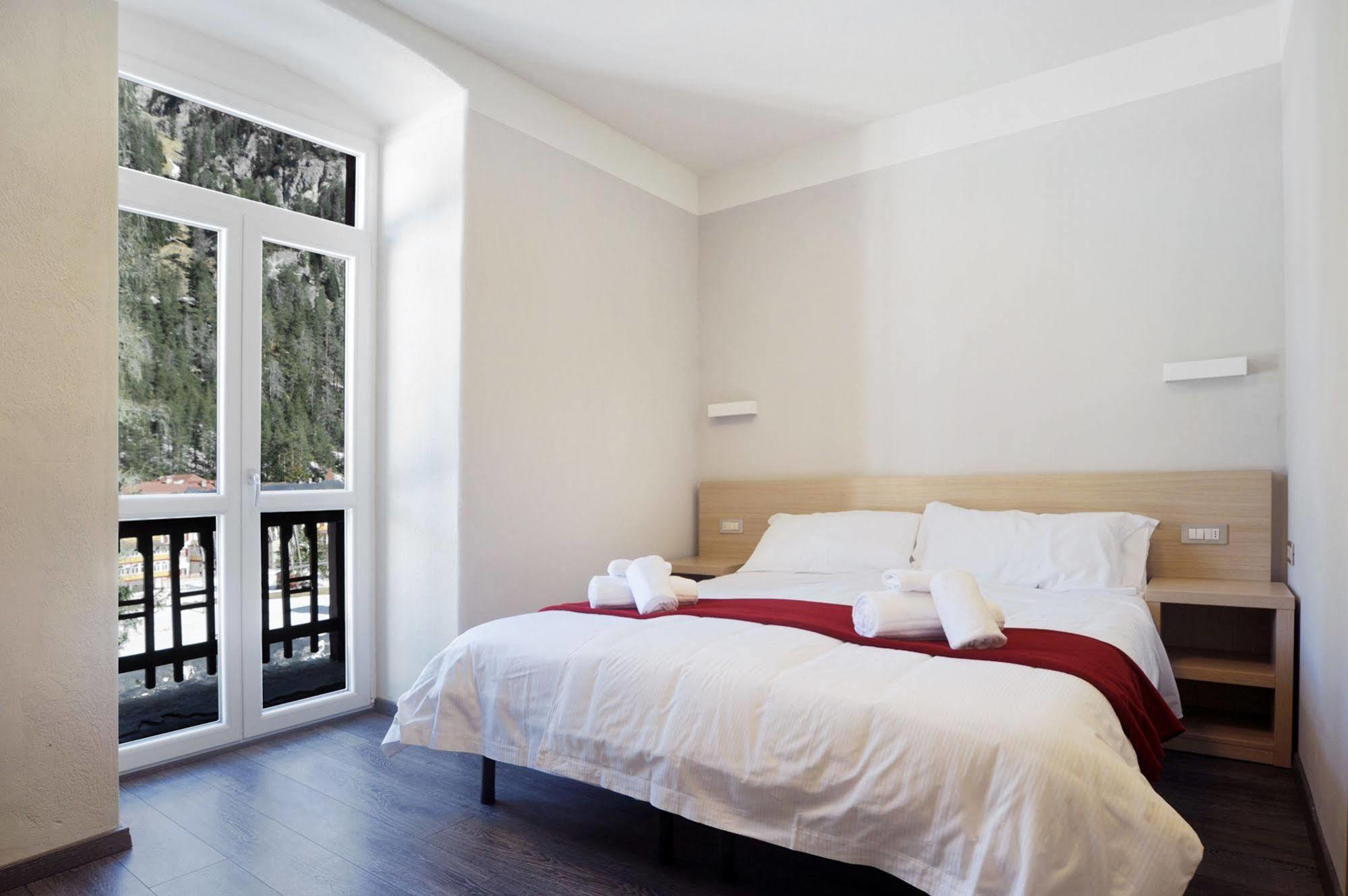 Hotel Croda Rossa Carbonin Extérieur photo